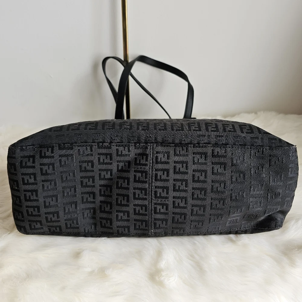 Fendi bag - Picture 6 of 13
